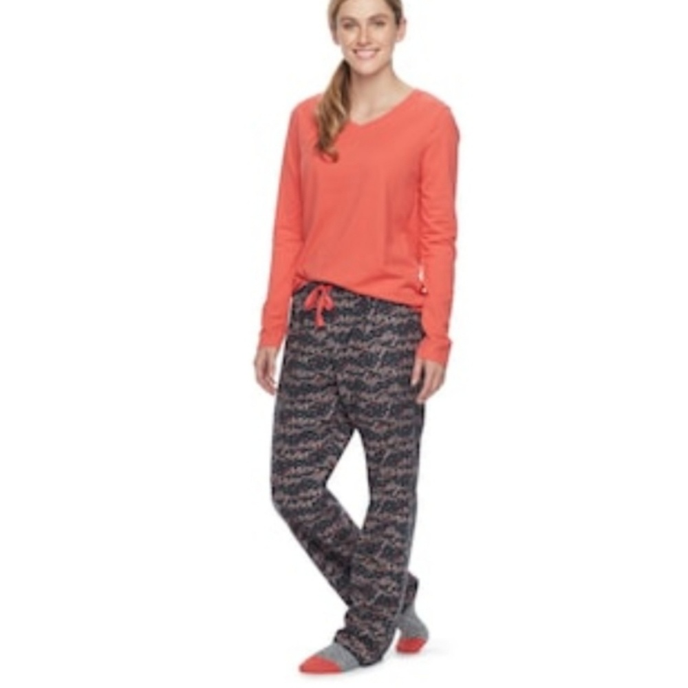 NWT Pajama Set L